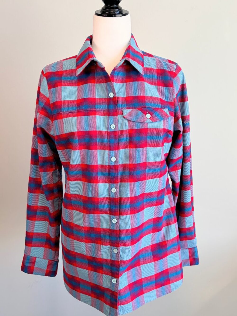 Columbia Omni Wick Advanced Evaporation Button Down Plaid Gorpcore Red Blue Smal